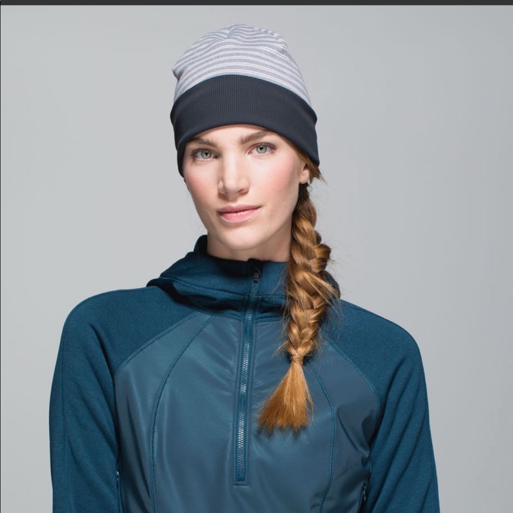 LULULEMON Run with me Toque